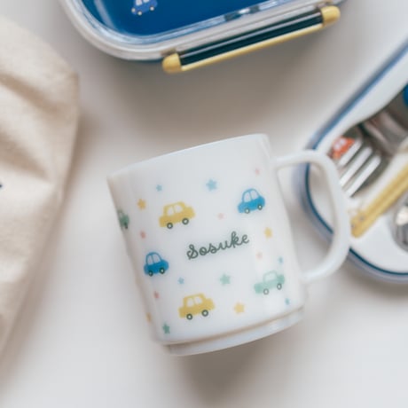 【名入れプラスチック製マグカップ】くるま　日本製　made in Japan