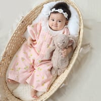 生まれたてのか弱い肌を守る オーガニックコットン スリーパー 名入れ刺繍可能 マーガレット プレミアム おめかしスリーパー
