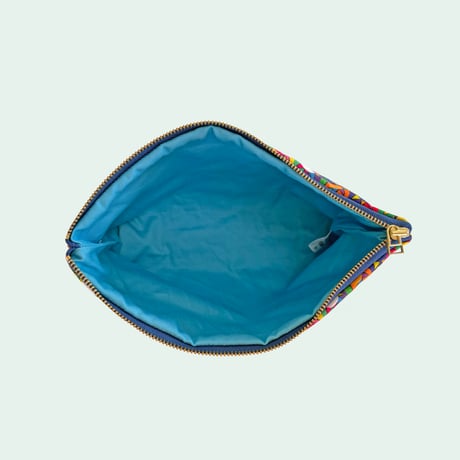 COLOUR MANNERS pouch