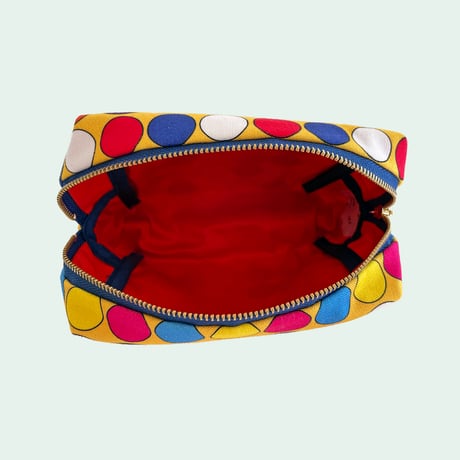 COLOUR MANNERS box pouch