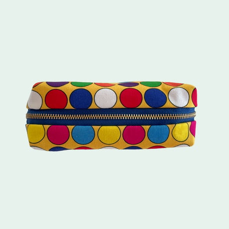 COLOUR MANNERS box pouch