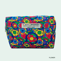 COLOUR MANNERS box pouch