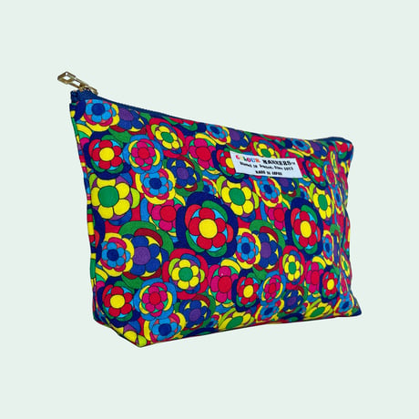 COLOUR MANNERS pouch
