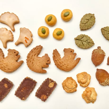 秋のクッキー缶