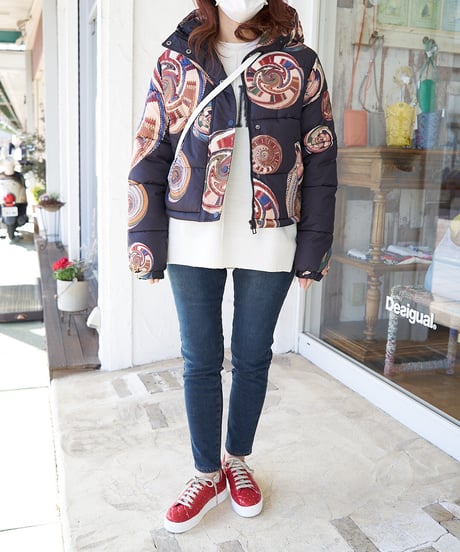 Desigual デシグアル M. Christian Lacroix ショートパデッドジャケット　22wwewa3-2000