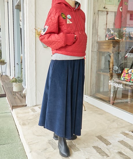 Desigual デシグアル パッチ パデッドフーディ　22WWSK013001