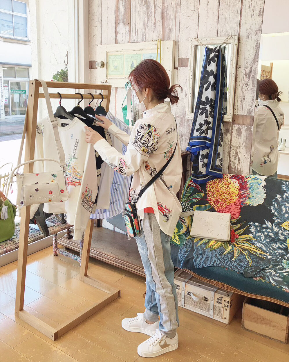 新品⭐️新作⭐️Desigualデシグアル　ミッキー　カモフラ　カーキ　パンツ DESIGUAL（デシグアル）の紹介ページ- BRAND LIST - 株式会社