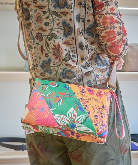 Desigual デシグアル 22SAXPAK-4006-U　クラッチバッグ