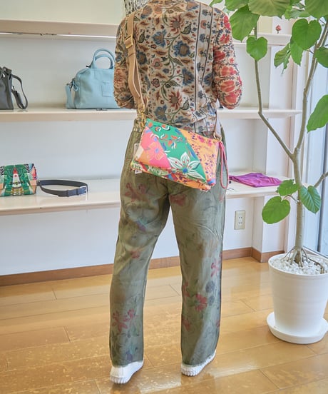 Desigual デシグアル 22SAXPAK-4006-U　クラッチバッグ