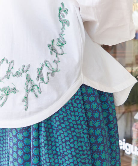 クレッシェント　刺繍プルオーバー  12250628