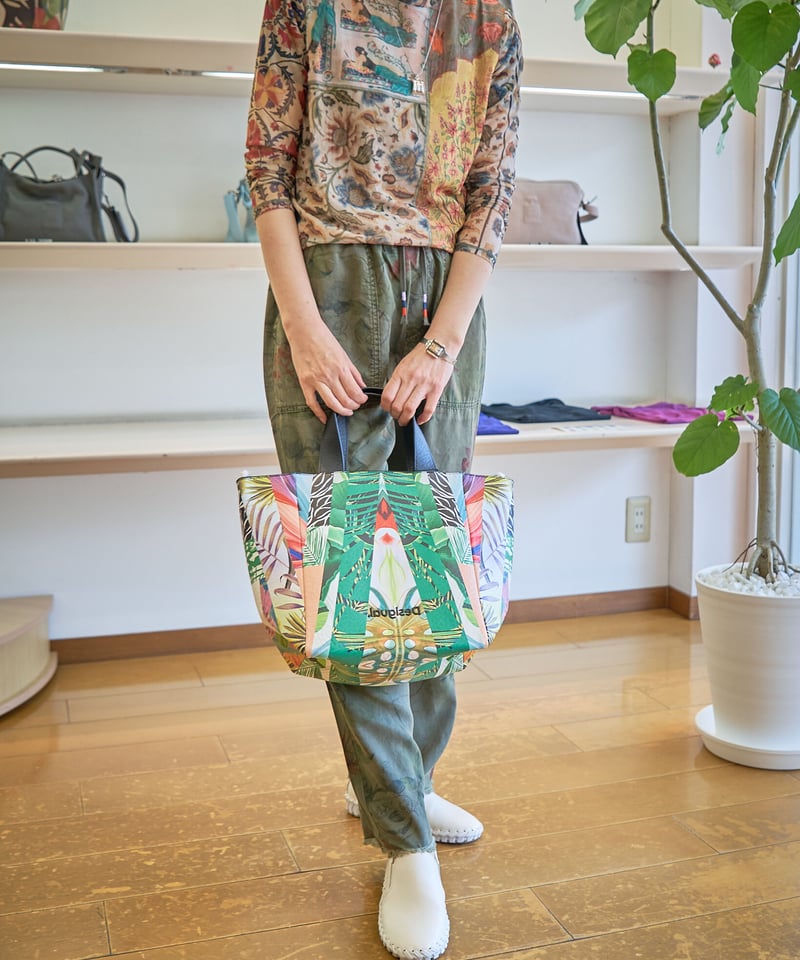 Desigual デシグアル 22SAXP69-4000-U トートバッグ | take2