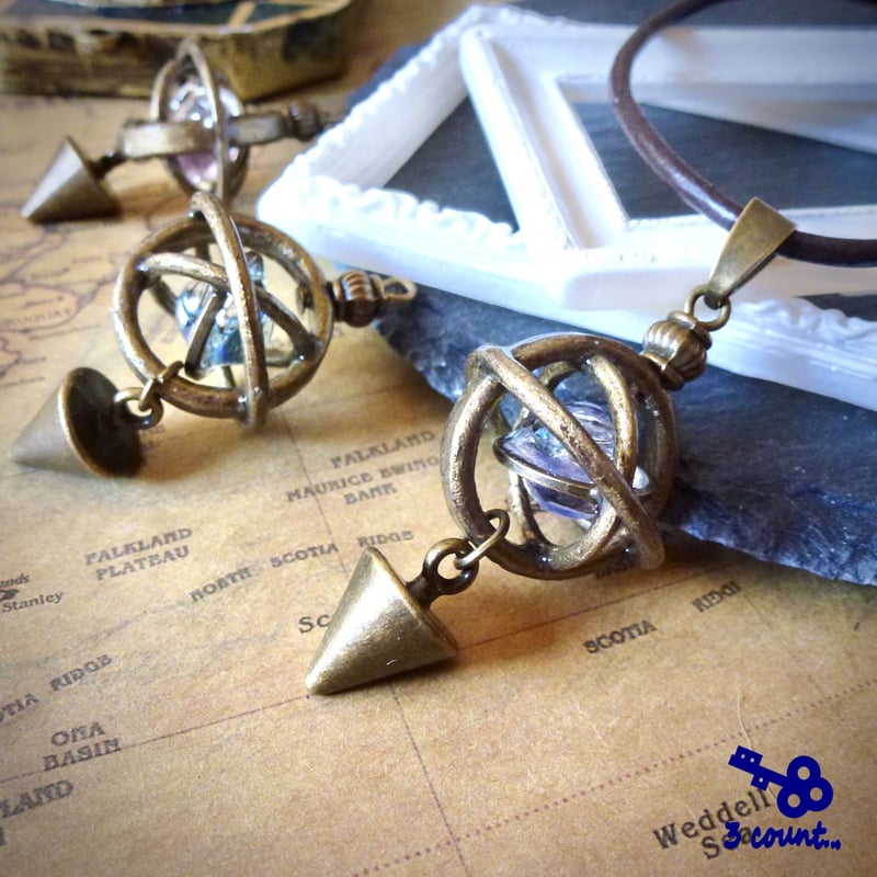 3色＊はじまりの水の天球儀ペンデュラム ネックレス（チェーン/牛革紐