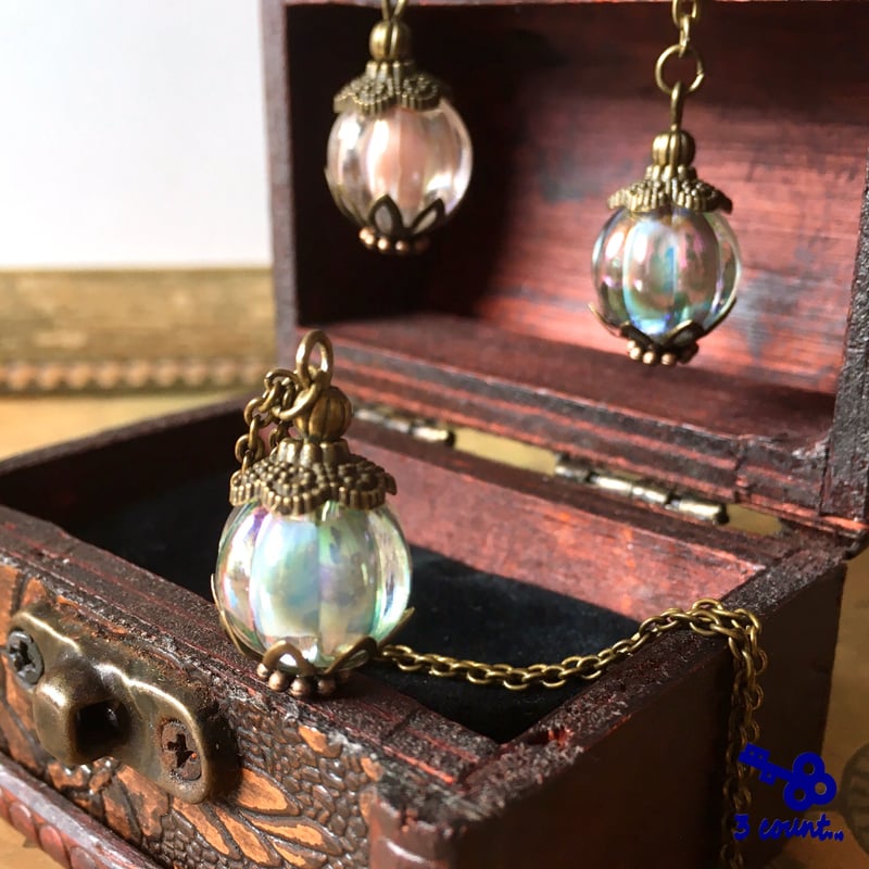 3色＊オーロラ色のランタン ネックレス（チェーン/牛革） | 3 count…の