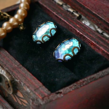2色＊人魚のジュエリー~カリブの海馬~　ピアス