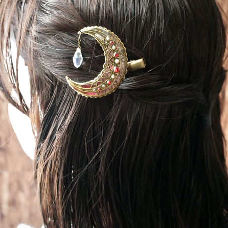 3色＊ムーンシラーの雫を落とす三日月　ヘアクリップ