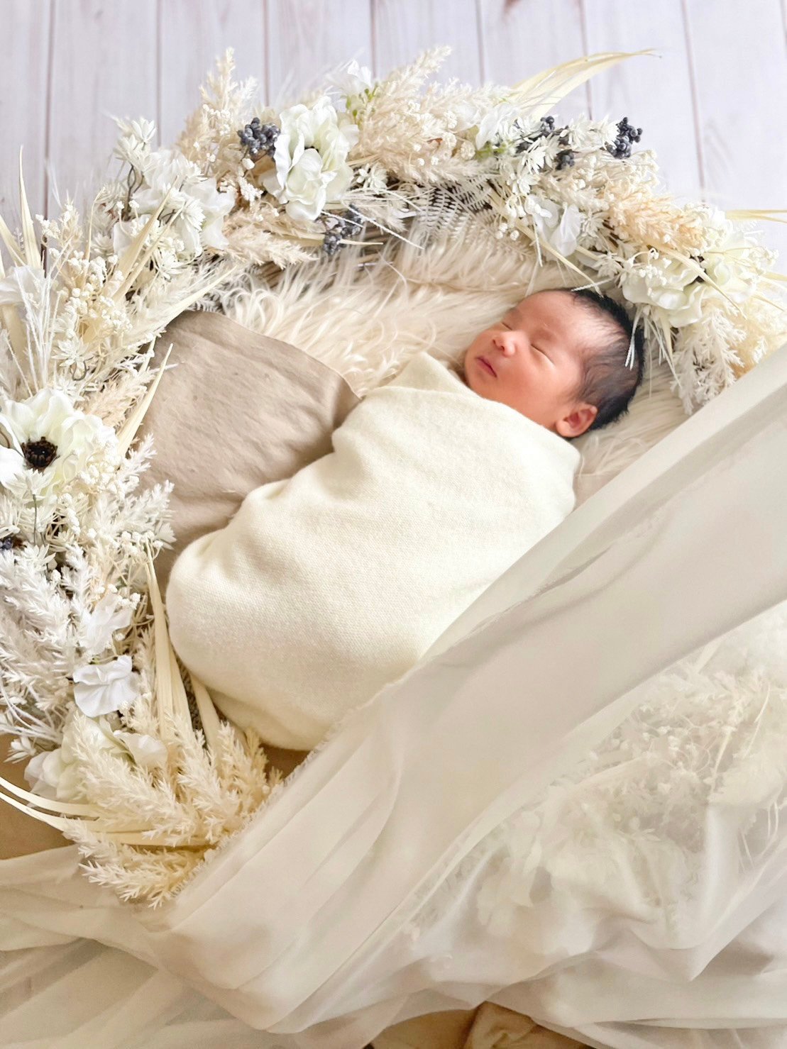 基本セット】Whiteフラワーリース / 20012 | ニューボーンフォト Link to