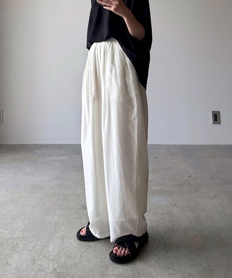 sheer lyocell tuck pants