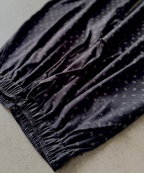 petit flower relax pants