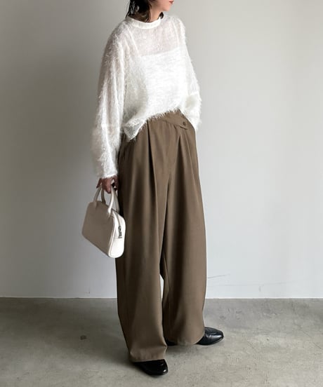 feather top pullover