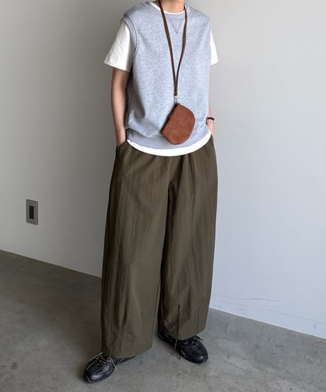 crew neck sweat vest