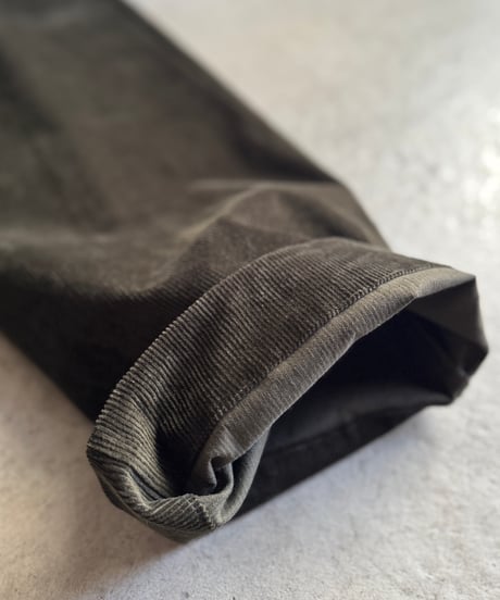 wide straight corduroy slacks