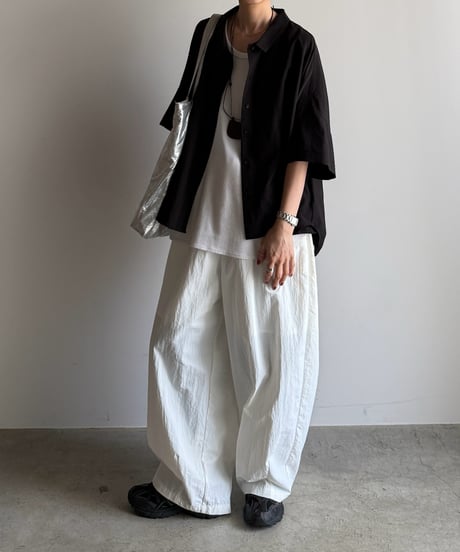 loose tapered wide pants