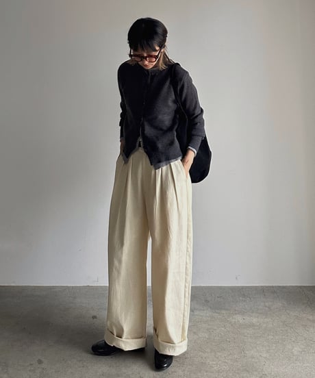 three tuck cotton slacks