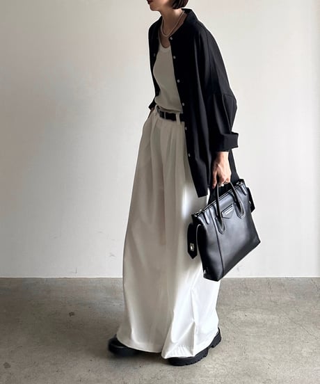 tuck wide slacks
