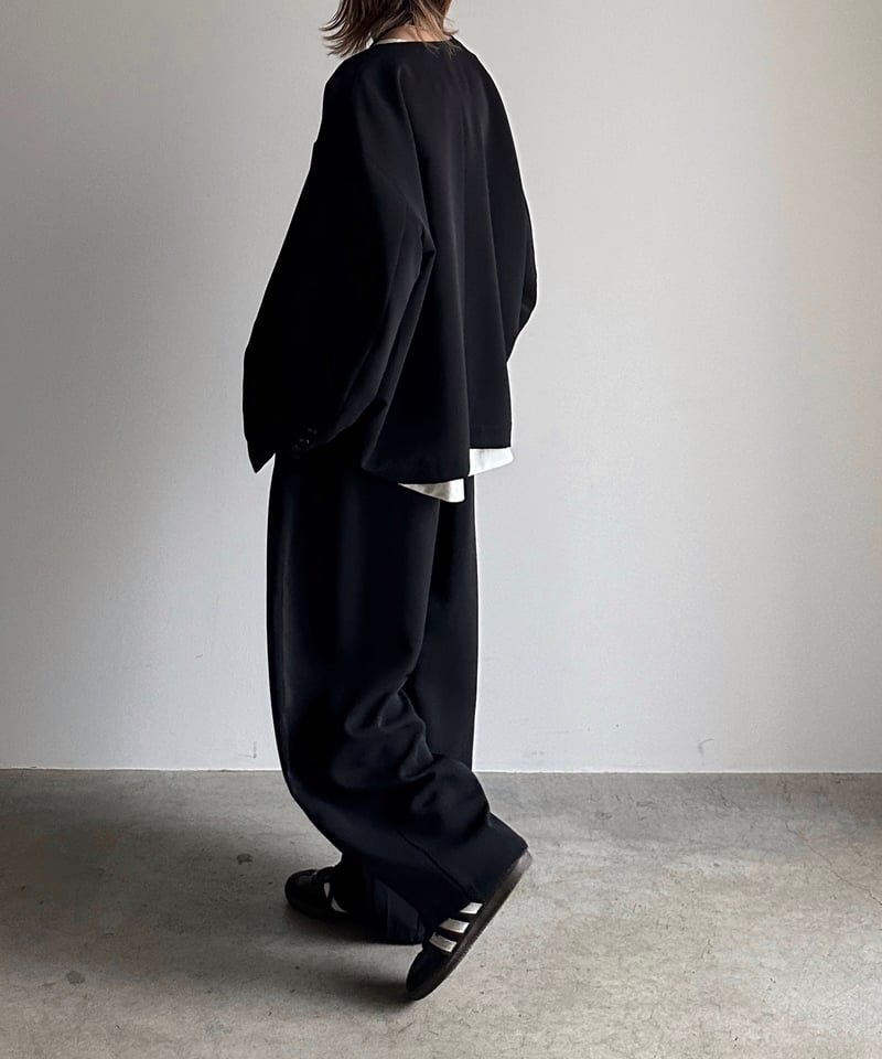 新品ARULLE two tuck cocoon pants