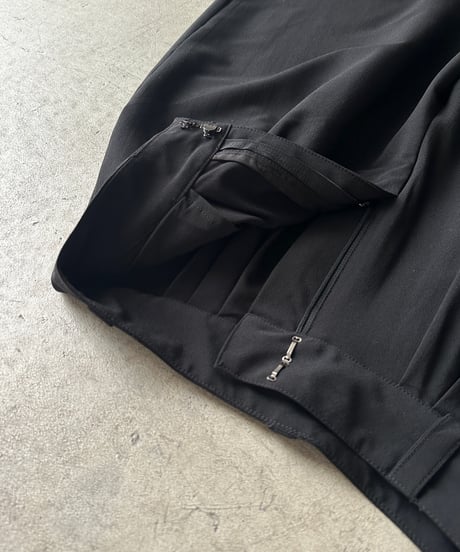 tuck wide slacks