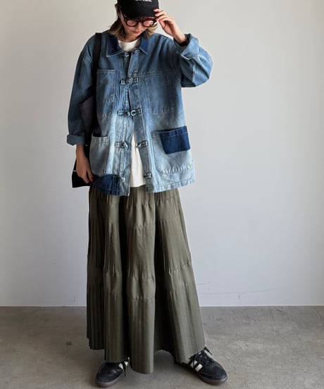 tuck pleats flare skirt