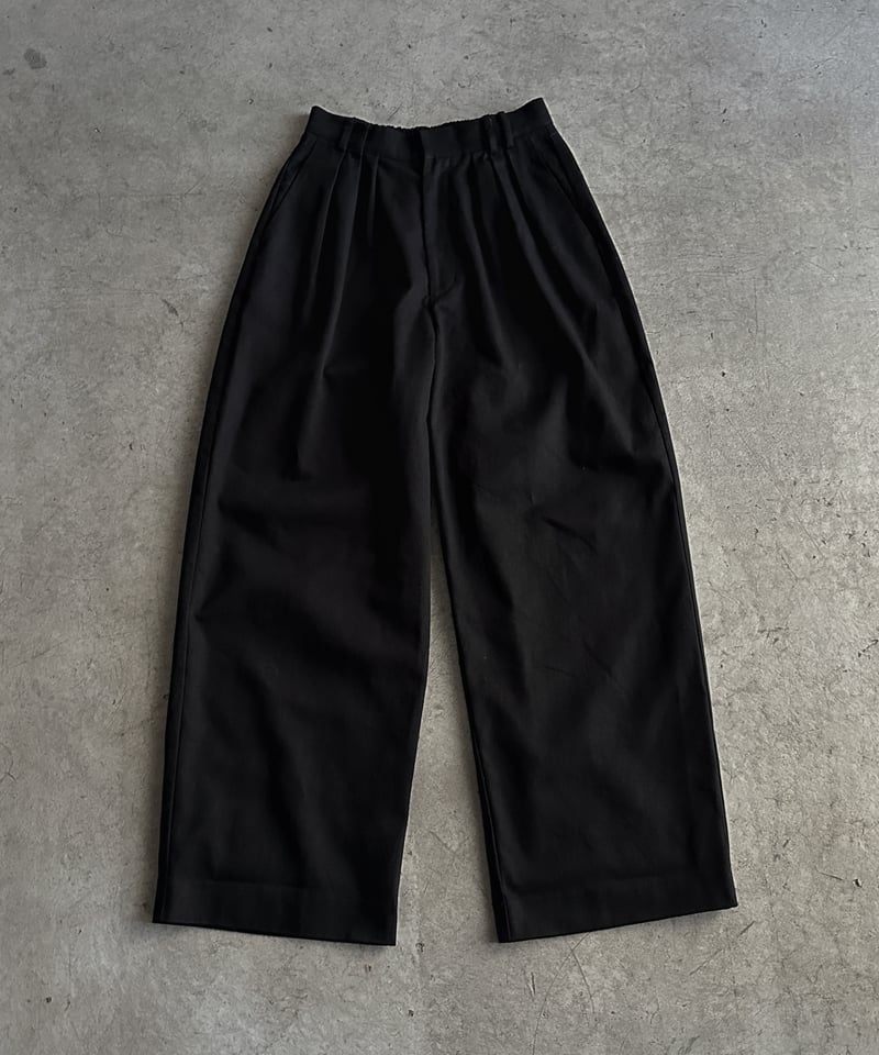 three tuck cotton slacks | ARULLE