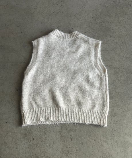 crew neck flower vest