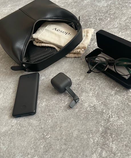 one handle shoulder bag