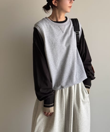 crew neck sweat vest
