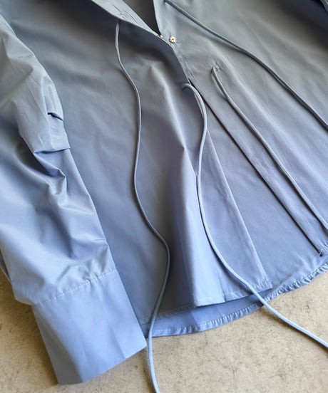 front ribbon blue shirt