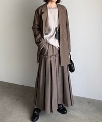 box pleats long skirt