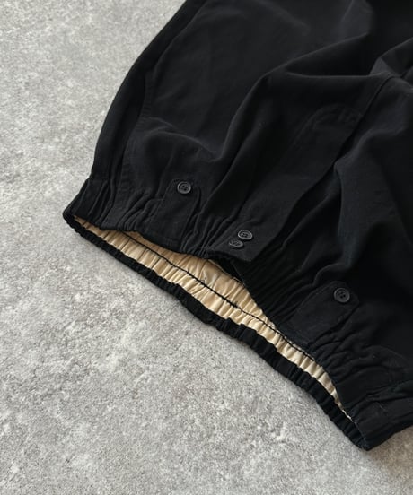 loose tapered pants