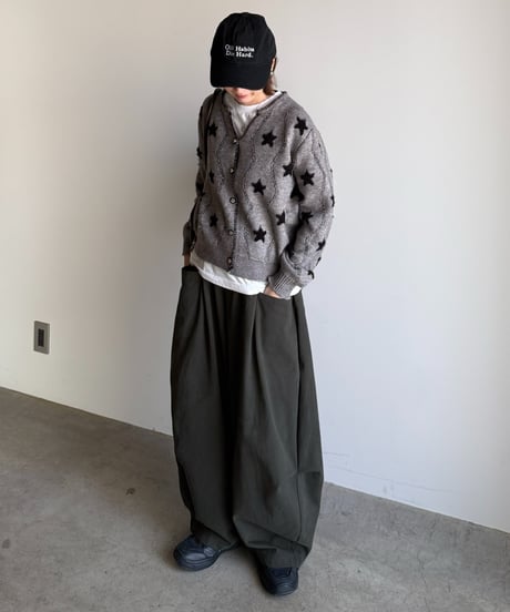 wide oval pants