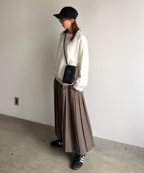 box pleats long skirt