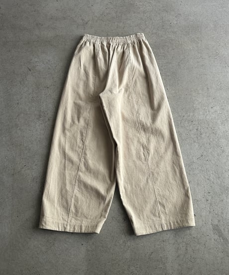 oval relax corduroy pants