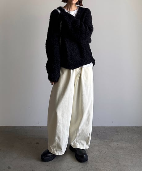 loose tapered pants