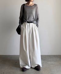 tuck wide slacks