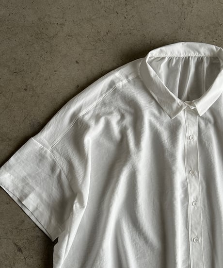 back gather sheer shirt【一部予約】