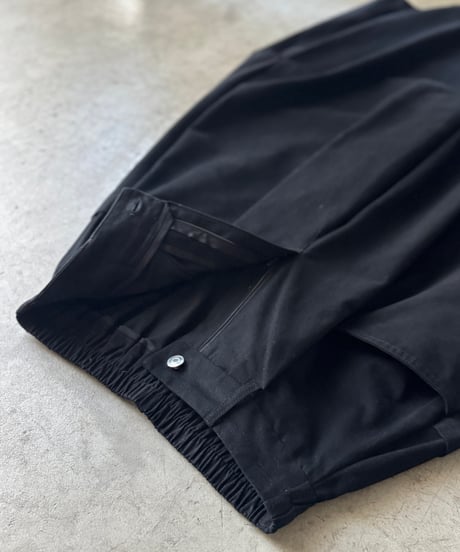 wide oval pants