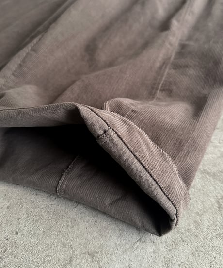 oval relax corduroy pants