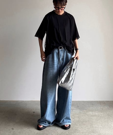 loose wide denim