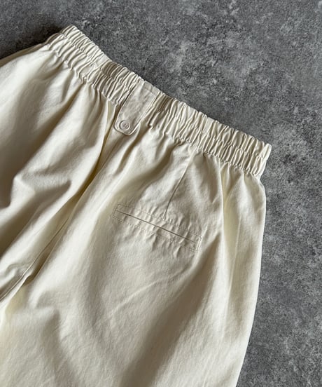 loose tapered pants