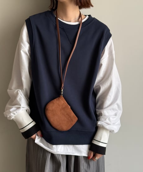 crew neck sweat vest