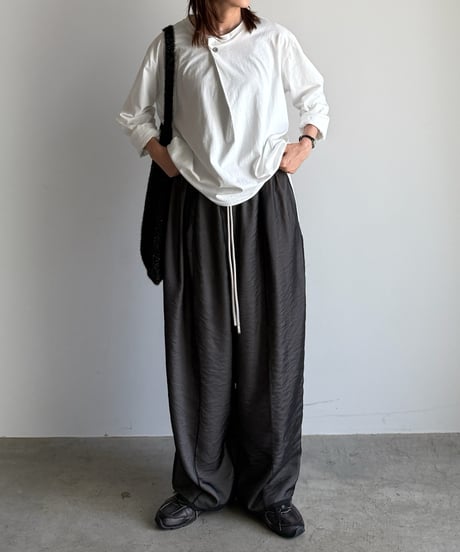 neck button long t-shirt
